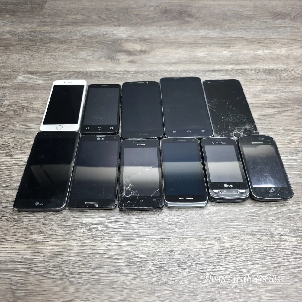 Lot of 11 Phones - iPhone LG Samsung Motorola Mixed Models for Parts/Repair